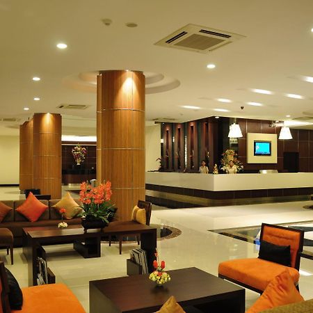 August Suites Pattaya Dış mekan fotoğraf