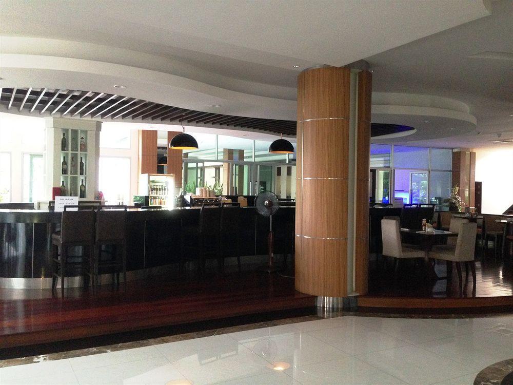 August Suites Pattaya Dış mekan fotoğraf